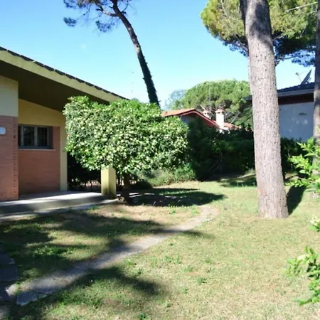 Peaceful With A Beautiful Garden In Lignano Λινιάνο Σαμπιαντόρο