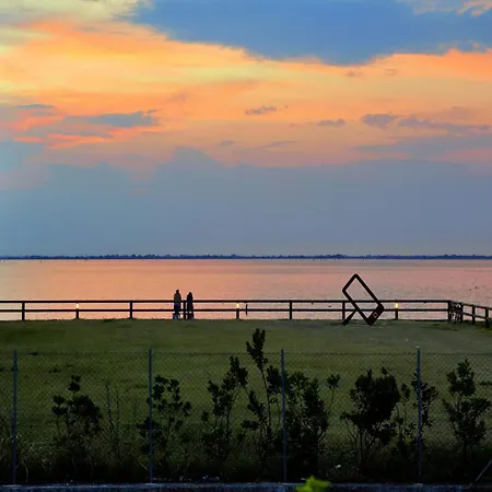 Διαμέρισμα Peaceful With A Beautiful Garden In Lignano Λινιάνο Σαμπιαντόρο